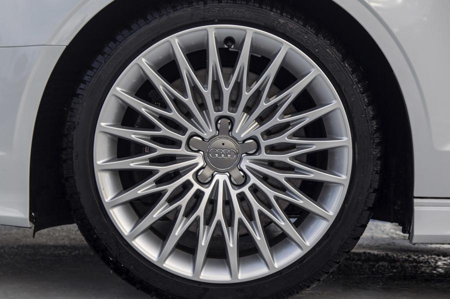 Колеса Audi S3 Cabriolet (8V) 2014 года  (WW) (фото 15 из 34)
